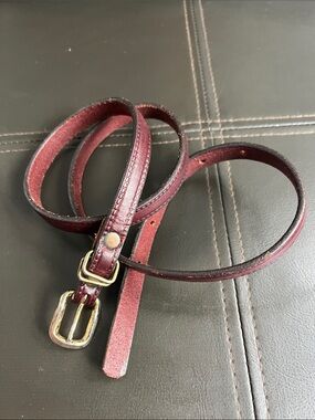 The Leather Shop Slim Burgundy Women’s Leather Belt Gold-Tone Buckle Medium